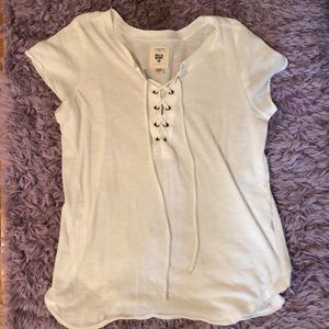 Billabong off-white t-shirt